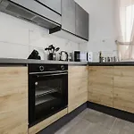 Lovely Penthouse In St Paul's By Homely Lejlighed *