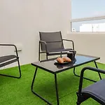 Lovely Penthouse In St Paul's By Homely アパート
