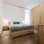 アパート Lovely Penthouse In St Paul's By Homely
