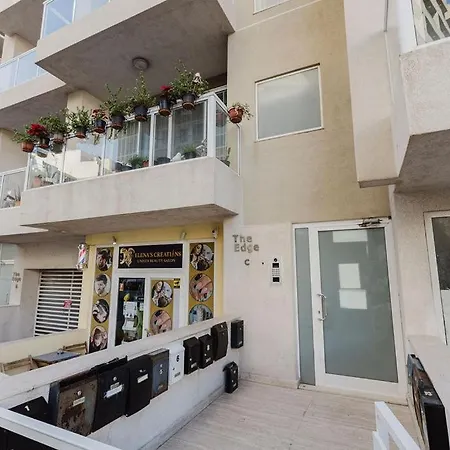 Lovely Penthouse In St Paul's By Homely Apartment St. Paul's Bay