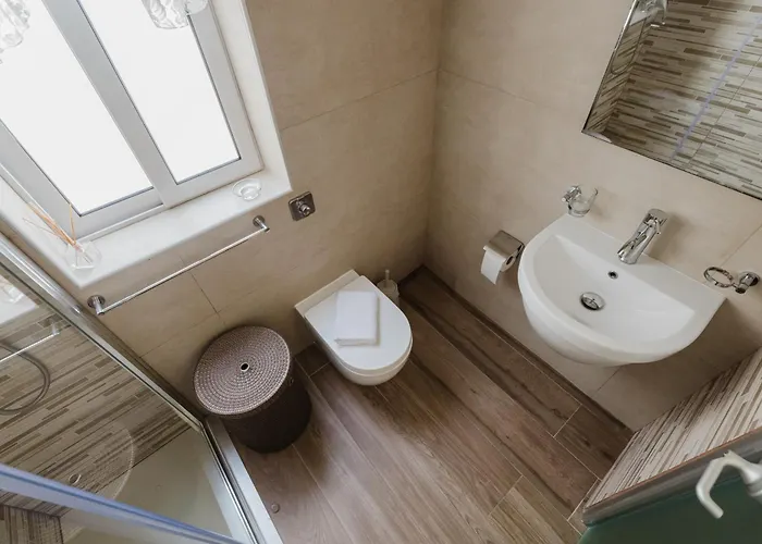 Lovely Penthouse In St Paul's By Homely 公寓 *