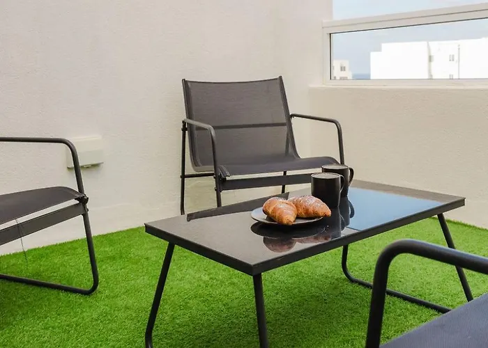 Lovely Penthouse In St Paul's By Homely 公寓