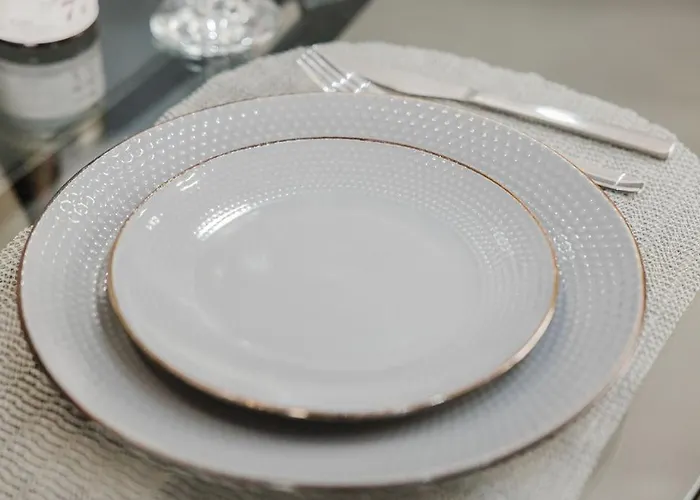 Lovely Penthouse In St Paul's By Homely 公寓 圣保罗湾城