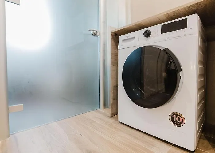 Lovely Penthouse In St Paul's By Homely 圣保罗湾城