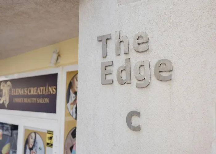 Lovely Penthouse In St Paul's By Homely