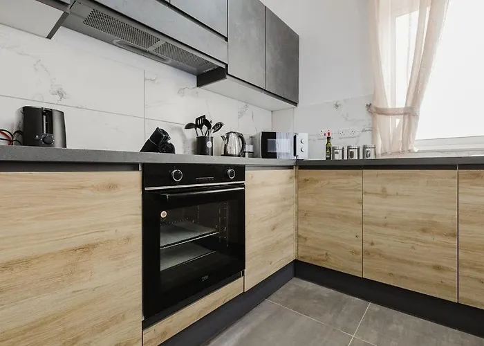 Lovely Penthouse In St Paul's By Homely 公寓 *