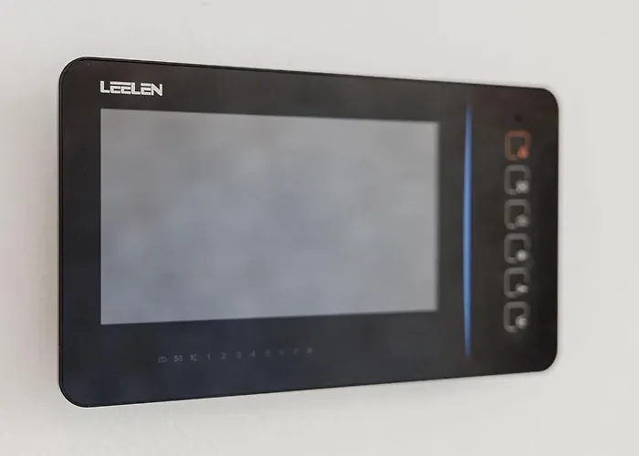 Lovely Penthouse In St Paul's By Homely